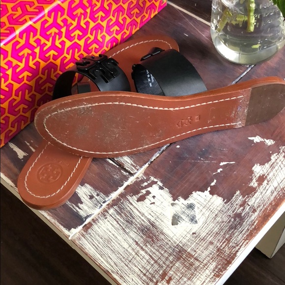 Tory Burch Lowell 2 Flat - Picture 4 of 5